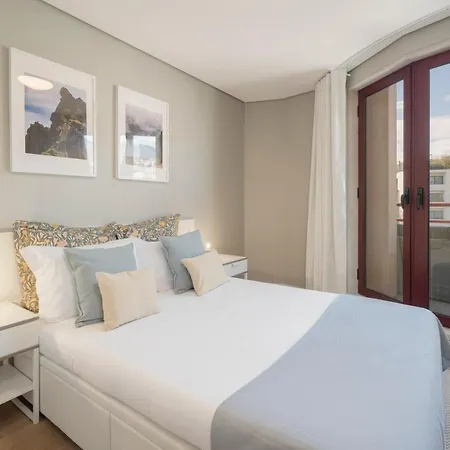 The Mountain By An Island Apartment