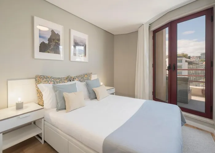 The Mountain By An Island Appartement